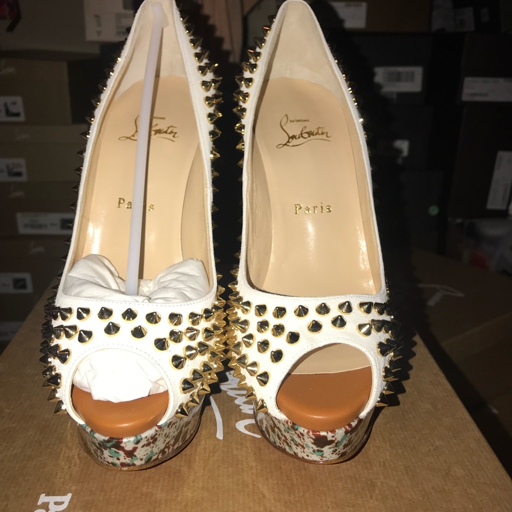 Christian Louboutin White and Gold High Heel Pumps - Picture 7 of 9